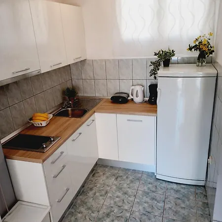 Kovacic マカルスカ