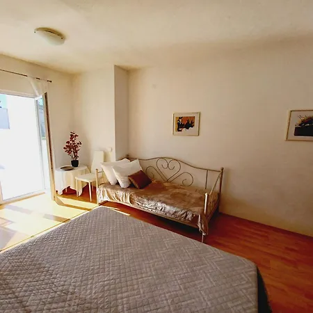 ゲストハウス Kovacic 3*