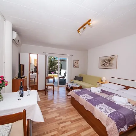 Kovacic 3* マカルスカ