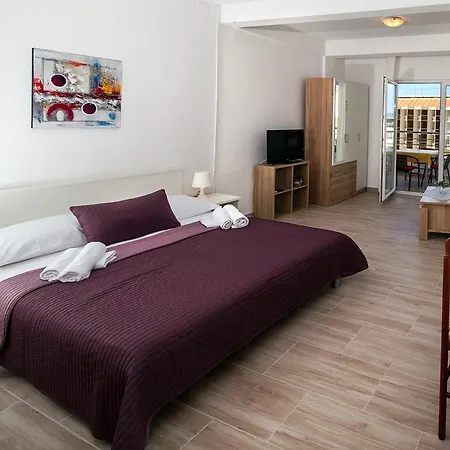 Kovacic マカルスカ