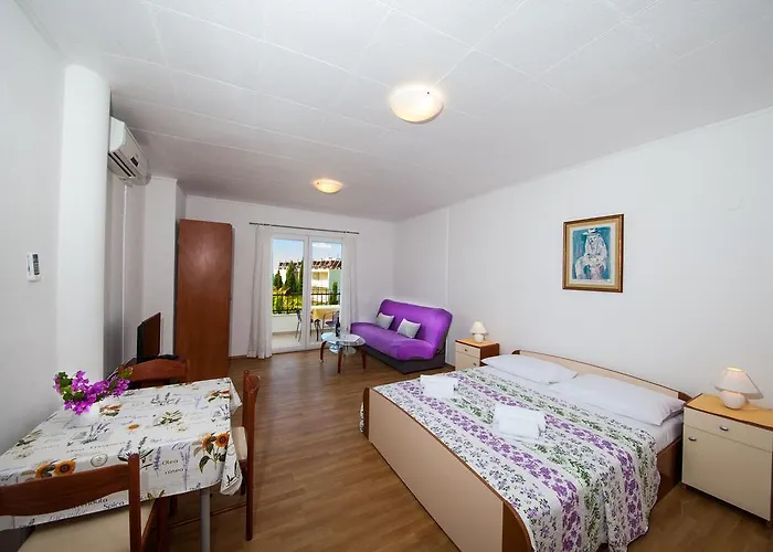 Guest house Kovacic Makarska