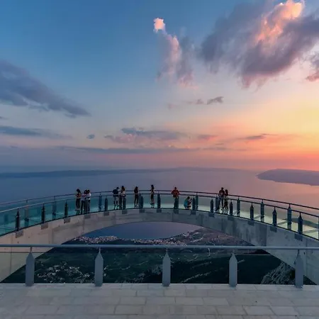 Kovacic 3* מאקרסקה